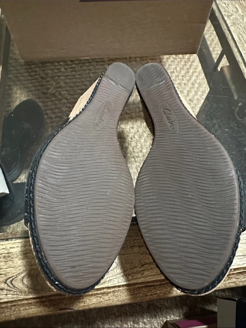 Clarks comfortable wedge